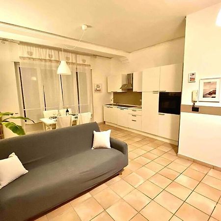 Appartamento Cozy In Super Centro! Асті Екстер'єр фото