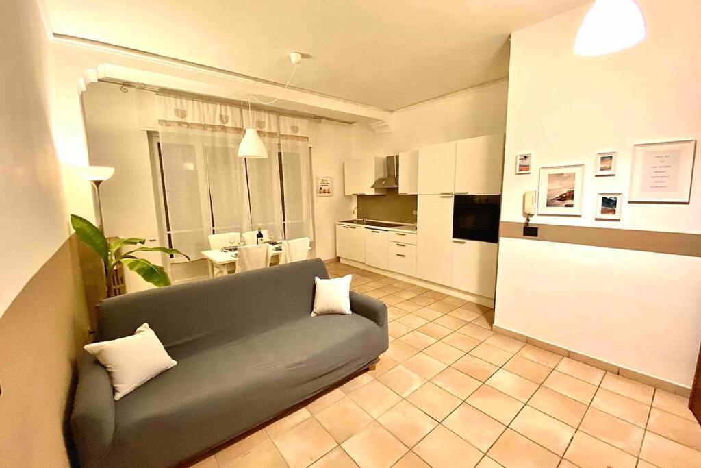 Appartamento Cozy In Super Centro! Асті Екстер'єр фото